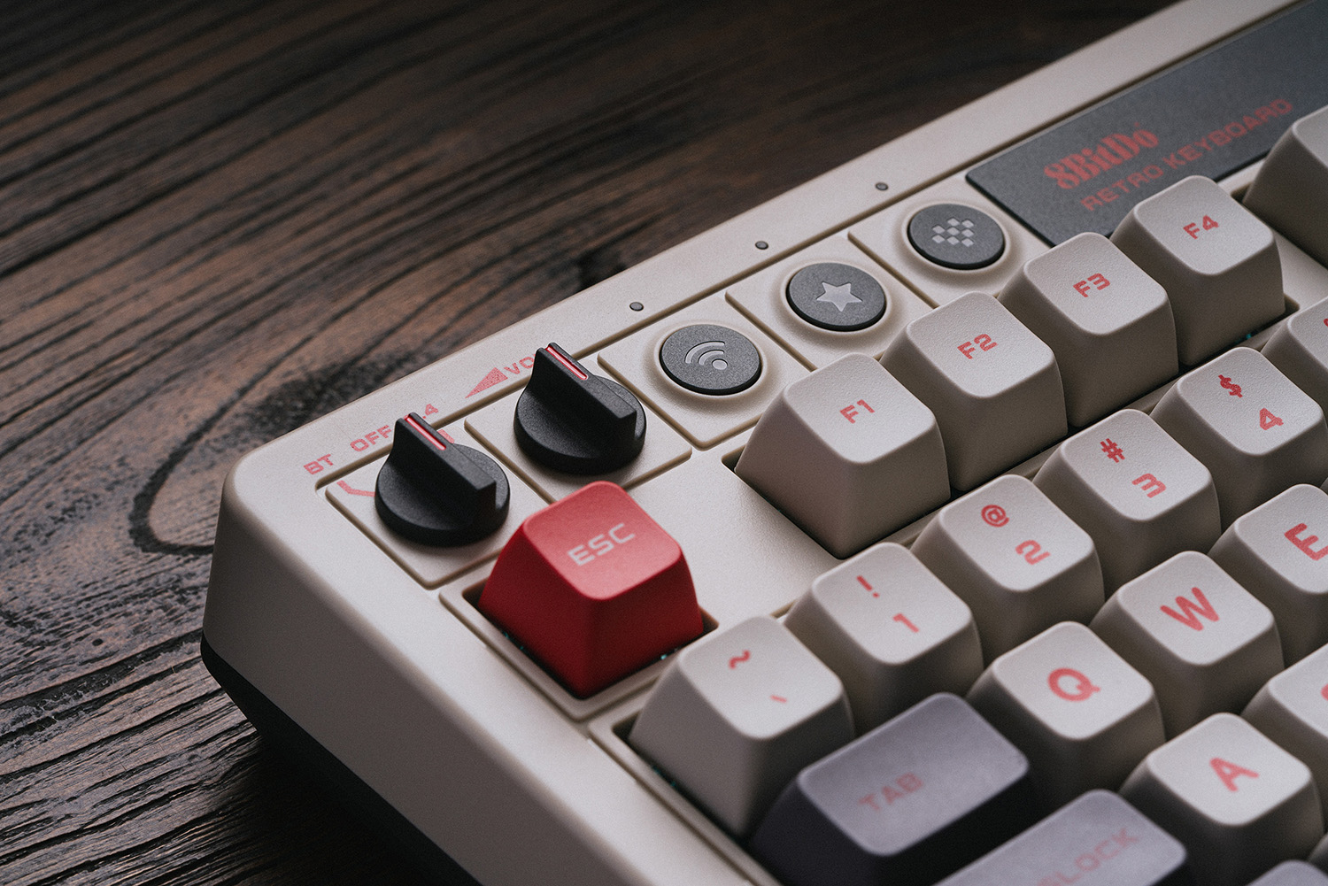 8Bitdo Retro mechanische Tasta – Gaming Keyboard Hot Swappable Bewertung und Preis